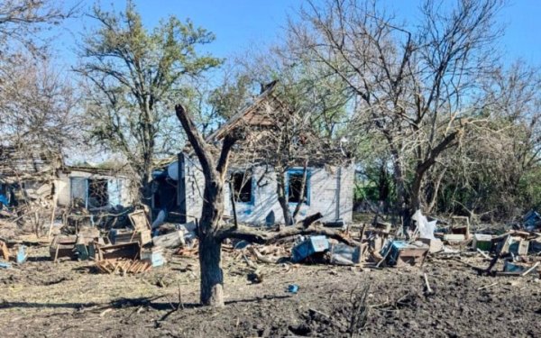 Росіяни завдали авіаударів по прифронтовій громаді Запоріжжя
Росіяни завдали авіаударів по прифронтовій громаді Запоріжжя