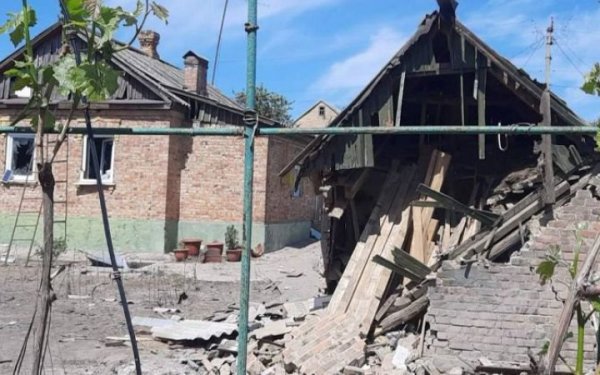 Протягом дня ворог бив по Нікопольському району, двоє чоловіків у лікарні
Протягом дня ворог бив по Нікопольському району, двоє чоловіків у лікарні