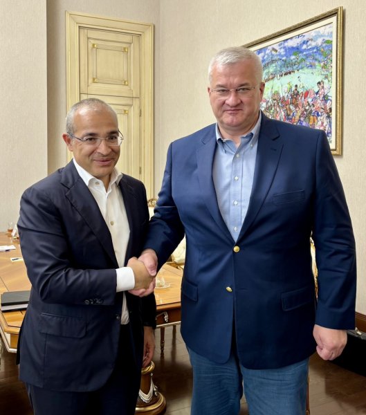 Сибіга на зустрічі з міністром економіки Азербайджану говорив про інвестиції та енергетику Сибіга на зустрічі з міністром економіки Азербайджану говорив про інвестиції та енергетику