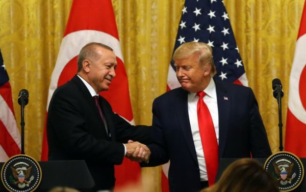 "Це безглузда війна": Трамп хоче залучити Ердогана, щоб зупинити РФ в Україні
"Це безглузда війна": Трамп хоче залучити Ердогана, щоб зупинити РФ в Україні