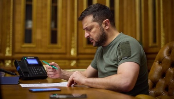 Зеленський звільнив першого заступника голови Держспецслужби транспорту Зеленський звільнив першого заступника голови Держспецслужби транспорту