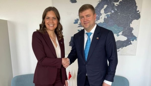 Україні потрібне продовження взаємовигідних умов торгівлі агротоварами з ЄС - Коваль Україні потрібне продовження взаємовигідних умов торгівлі агротоварами з ЄС - Коваль
