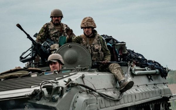 Росіяни втратили за добу понад 1100 солдатів і 200 одиниць техніки, - Генштаб
Росіяни втратили за добу понад 1100 солдатів і 200 одиниць техніки, - Генштаб