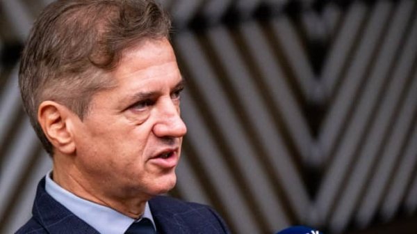 Премьер Словении предлагает расширить определение оборонных расходов, чтобы выполнить требования НАТО Премьер Словении предлагает расширить определение оборонных расходов, чтобы выполнить требования НАТО