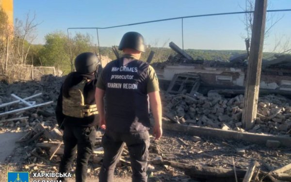 Авіаудар Росії по Куп’янську: загинув чоловік, ще одного шукають під завалами
Авіаудар Росії по Куп’янську: загинув чоловік, ще одного шукають під завалами