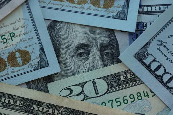 Доллару угрожает лавина азиатских продаж на $2,5 трлн — исследование
Доллару угрожает лавина азиатских продаж на $2,5 трлн — исследование
