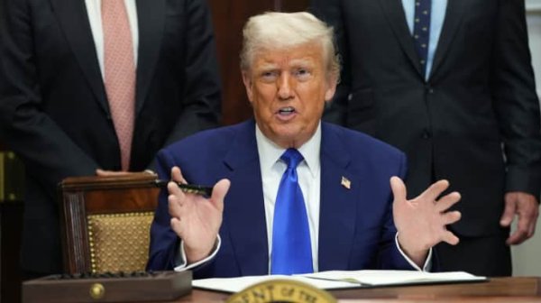 Трамп: Евросоюз "хуже Китая" Трамп: Евросоюз "хуже Китая"