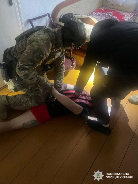 Нацполіція затримала по всій Україні 66 осіб у масштабній справі про виготовлення і збут наркотиків 
                                