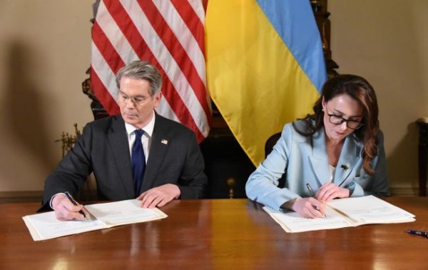 Угода про надра: в чому суть домовленостей України та США
Угода про надра: в чому суть домовленостей України та США