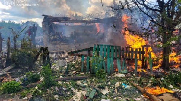 Россия ударила КАБами и РСЗО по Купянщине: есть погибший и пострадавшие Россия ударила КАБами и РСЗО по Купянщине: есть погибший и пострадавшие