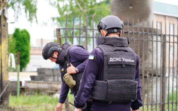 Одна людина поранена внаслідок атаки росіян на Черкаську область
Одна людина поранена внаслідок атаки росіян на Черкаську область