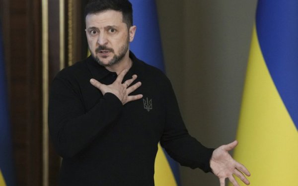 Зеленський доручив Міноборони та МЗС забезпечити фінансування партнерами виробництва дронів-перехоплювачів
Зеленський доручив Міноборони та МЗС забезпечити фінансування партнерами виробництва дронів-перехоплювачів