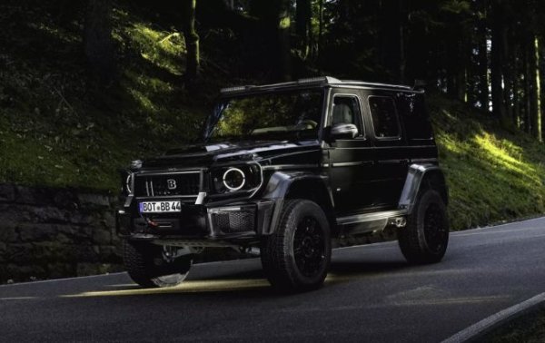 Brabus представив позашляховик Mercedes-AMG G 63 з рекордним кліренсом
Brabus представив позашляховик Mercedes-AMG G 63 з рекордним кліренсом