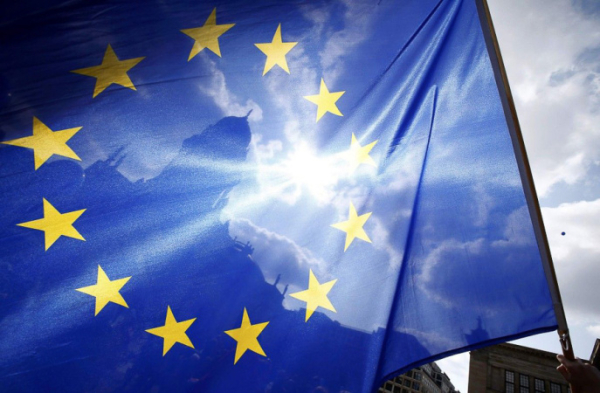 ЕС направит 900 млн евро на вооружение для Украины от доходов от российских активов
ЕС направит 900 млн евро на вооружение для Украины от доходов от российских активов