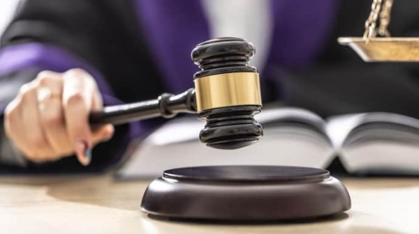 Польский суд запретил перевозчикам блокировать КПП на границе с Украиной Польский суд запретил перевозчикам блокировать КПП на границе с Украиной