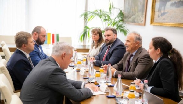 Україна закликає ЄС до діалогу для пошуку рішення щодо спільної торгівлі Україна закликає ЄС до діалогу для пошуку рішення щодо спільної торгівлі