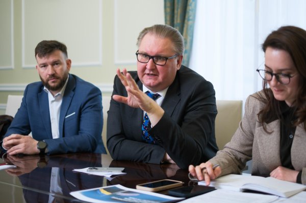 Юлія Свириденко: Фонд відбудови із США – це про комерцію, а не про політику
Юлія Свириденко: Фонд відбудови із США – це про комерцію, а не про політику
