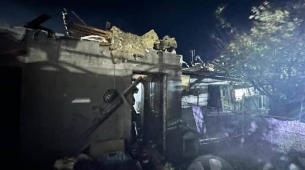 Дроновая атака на Одесчину: бушевали пожары, повреждены жилые дома, трое пострадавших Дроновая атака на Одесчину: бушевали пожары, повреждены жилые дома, трое пострадавших