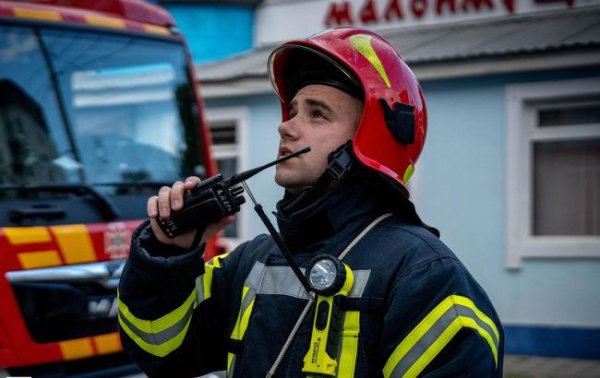 Росіяни вдарили по об’єкту промислової інфраструктури в Сумах, є постраждалі
Росіяни вдарили по об’єкту промислової інфраструктури в Сумах, є постраждалі