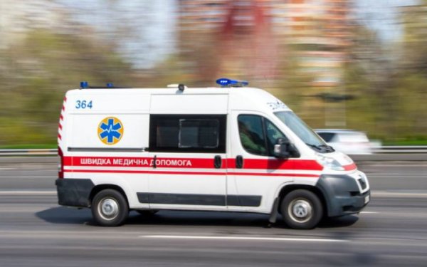 Окупанти обстріляли село на Херсонщині з дрона, постраждав житель
Окупанти обстріляли село на Херсонщині з дрона, постраждав житель