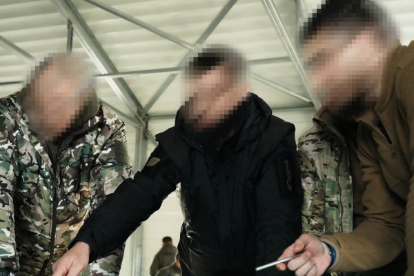 Таємні місії ГУР проти Росії: ексклюзивне інтерв’ю з героєм "Філософом"
Таємні місії ГУР проти Росії: ексклюзивне інтерв’ю з героєм "Філософом"