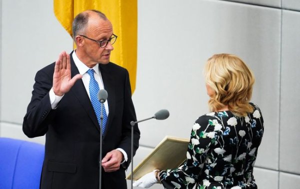 Мерц офіційно став новим канцлером Німеччини
Мерц офіційно став новим канцлером Німеччини