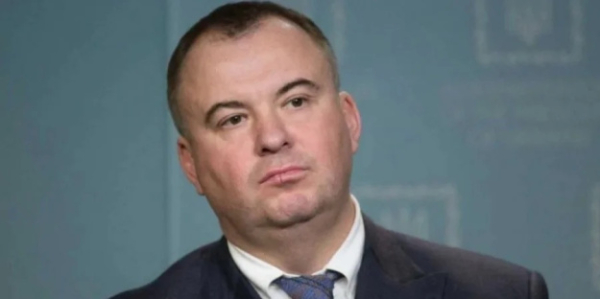 Нанес ущерб государству более чем на 17 миллионов: в Испании задержали экс-чиновника СНБО Гладковского
Нанес ущерб государству более чем на 17 миллионов: в Испании задержали экс-чиновника СНБО Гладковского