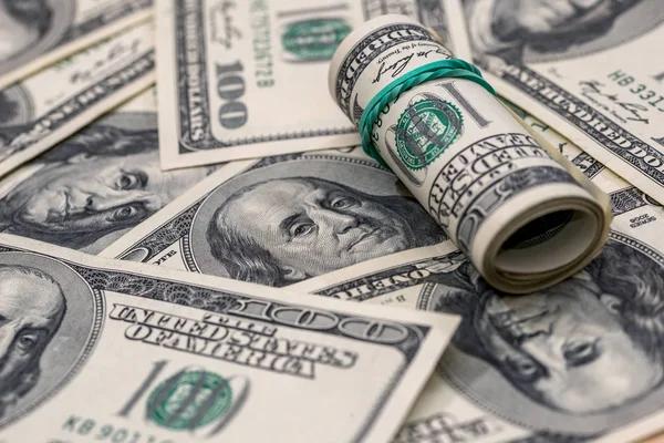 За неделю Нацбанк продал $748 миллионов
За неделю Нацбанк продал $748 миллионов