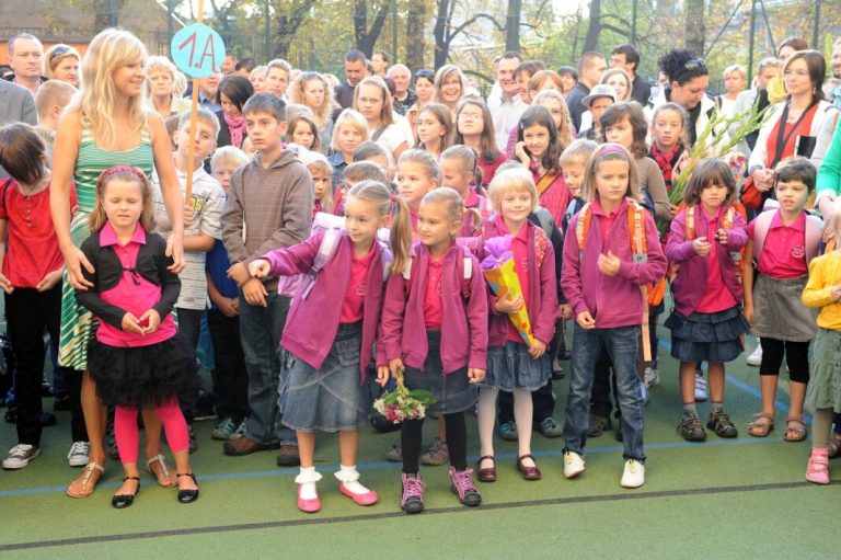 1 вересня в Чехії: як святкують Перший дзвоник і привітання чеською мовою