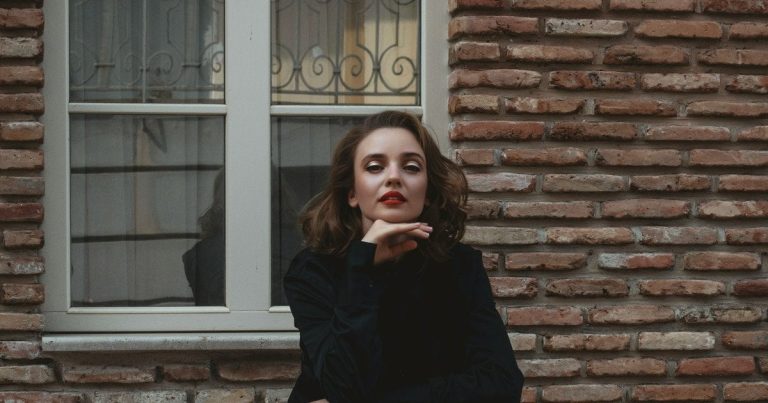 Новий тип особистості: хто такі отроверти та чим вони відрізняються від екстравертів і інтровертів