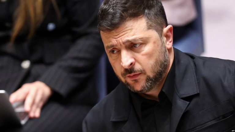 Президент Зеленський заявив, що у разі блекауту в Києві, Росія має бути готова до таких самих наслідків у Москві. Україна отримає додаткові системи Patriot для посилення оборони.