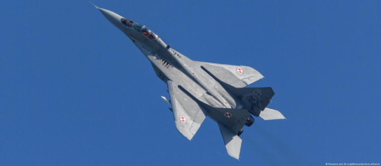 Російські винищувачі здійснили низький проліт над польською платформою Petrobaltic. Європейські країни підвищують безпеку в Балтійському морі.