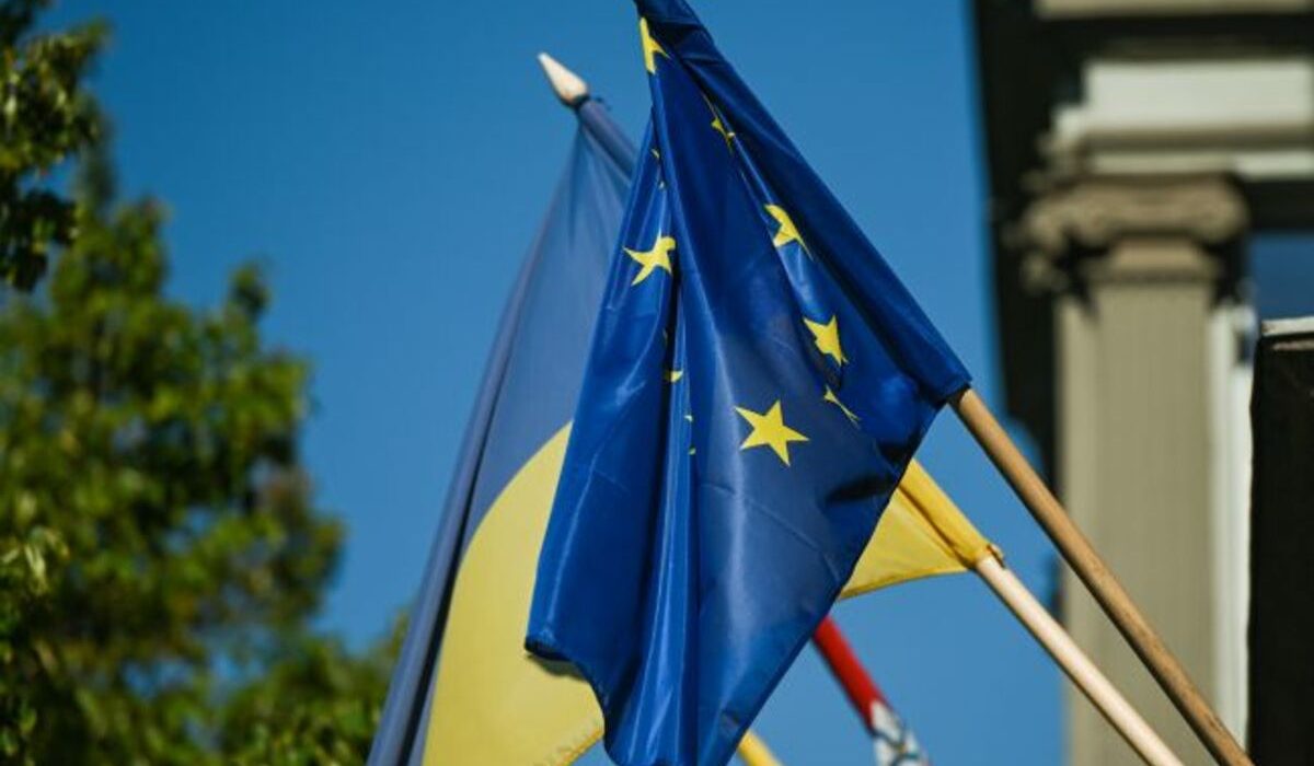 Європейський Союз оголосив розмір репараційного кредиту для України — до 130 мільярдів євро, що базуються на заморожених активах Росії.