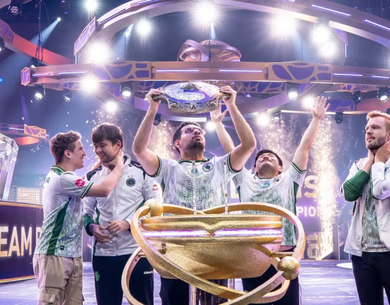 Team Falcons тріумфувала на The International 2025 у Гамбурзі, здобула головний трофей Dota 2. Дізнайтесь результати, призовий фонд і ключові події TI14.