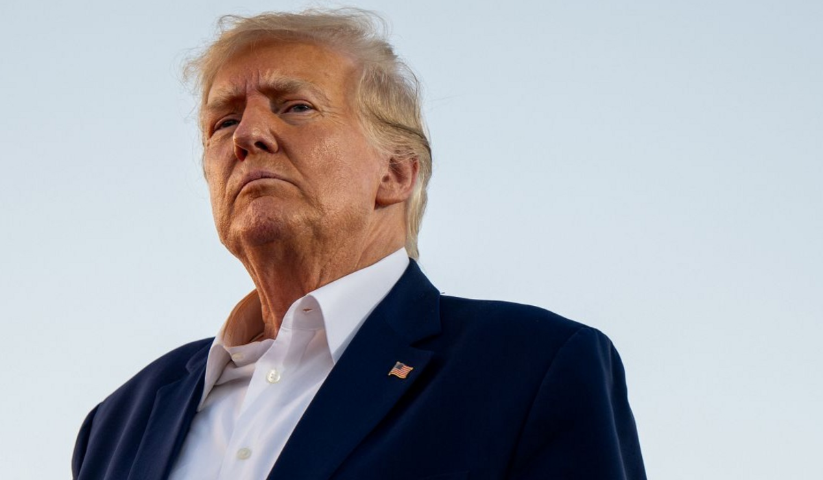 У США випустять паспорти з портретом Трампа: що відомо (фото)