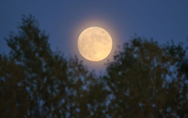 Що принесе Повний Місяць 7.10.2025 в Овні