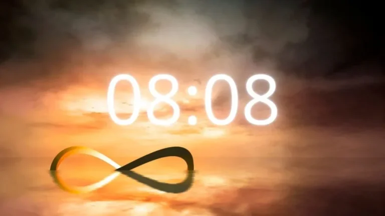Що означає побачити 08:08 на годиннику