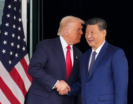 Трамп поділився результатами переговорів з Сі Цзіньпіном: «Україна – головна тема»