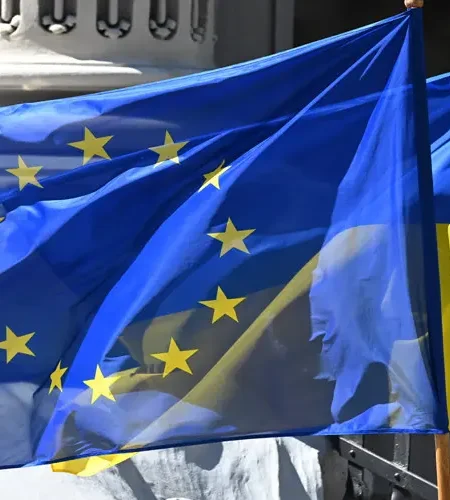 Україна наближається до цифрового безвізу з ЄС: що зміниться для громадян і держпослуг