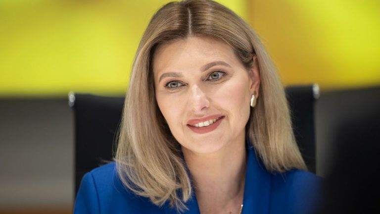 Новий стиль Олени Зеленської: як перша леді України оновила свій імідж (фото)