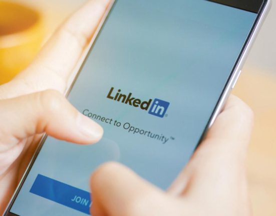 Як LinkedIn став платформою для «тихого стеження» і як захистити свою приватність