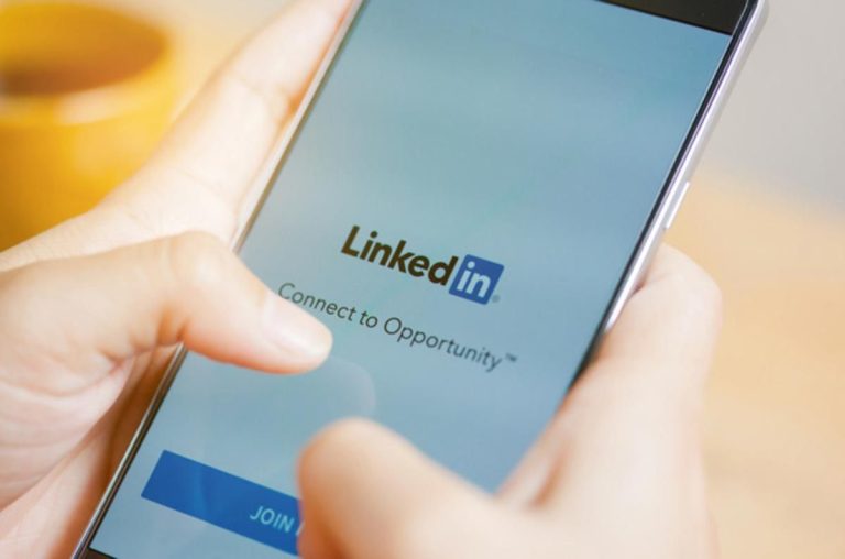 Як LinkedIn став платформою для «тихого стеження» і як захистити свою приватність