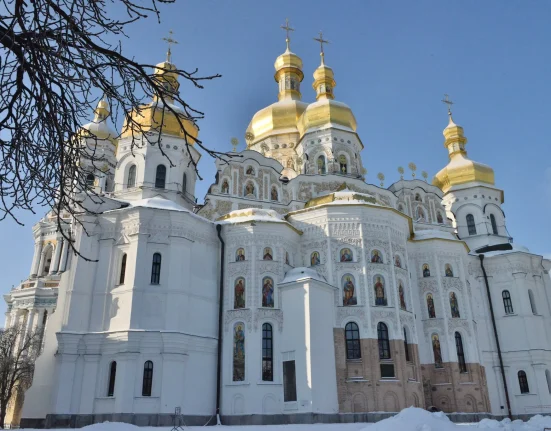 Які церковні свята відзначають у лютому 2026 року: повний перелік