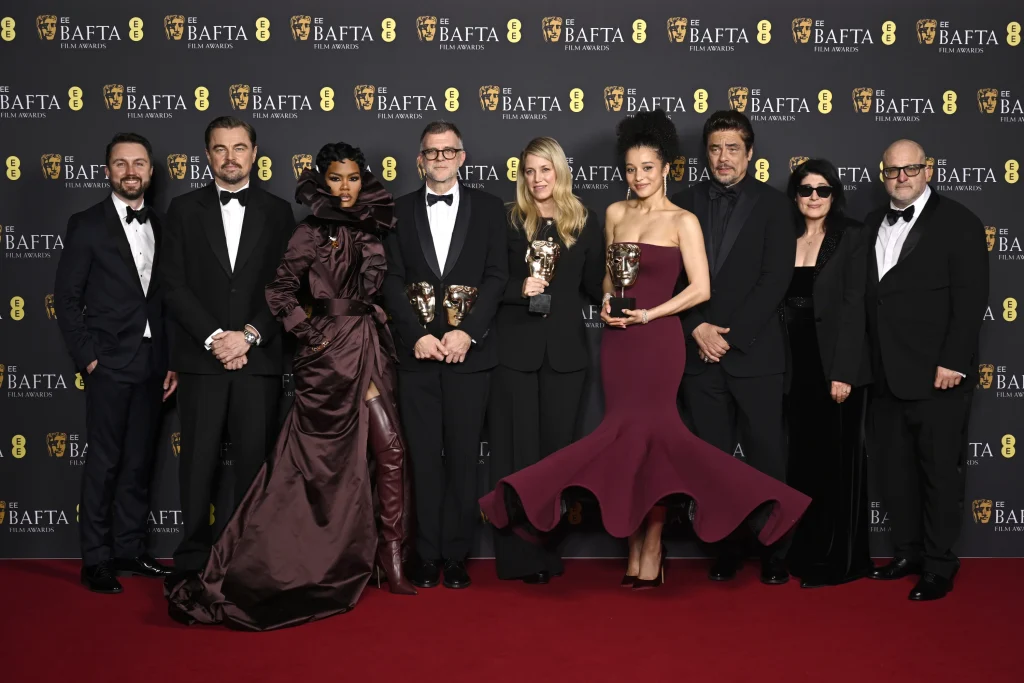 У Лондоні оголосили переможців BAFTA 2026: хто отримав золоті маски