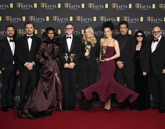 У Лондоні оголосили переможців BAFTA 2026: хто отримав золоті маски
