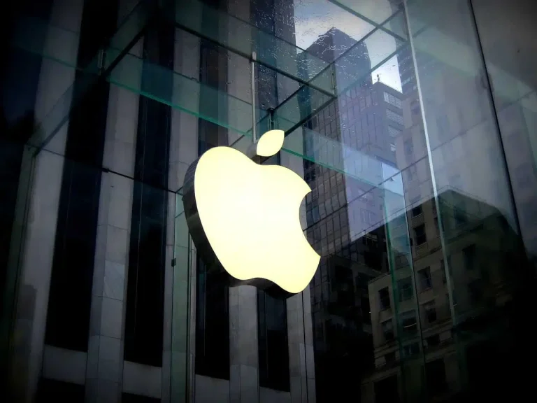 Apple готує iPhone Ultra: характеристики, ціна та дата виходу