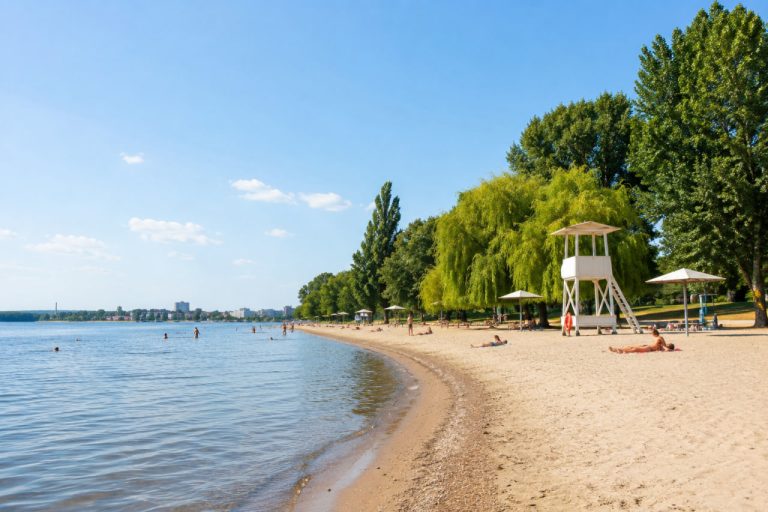 Де купатися в Черкасах 2026: відкриті пляжі, адреси та список водойм