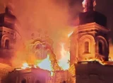 У Києві після атаки з боку Росії загорілася Києво-Печерська лавра: що відомо про наслідки (фото)