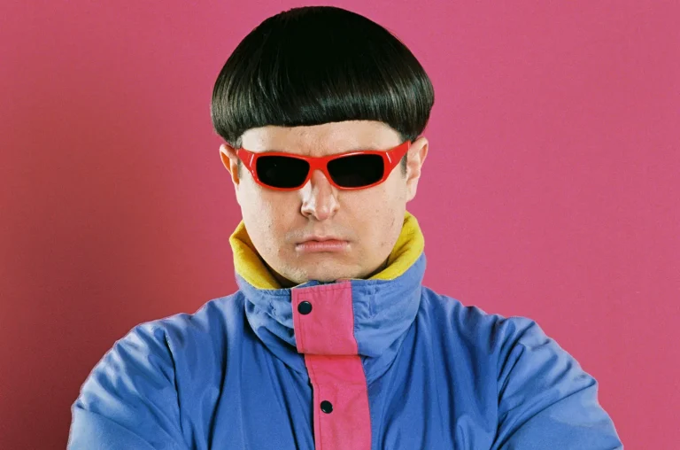 Співак Oliver Tree загинув у Ріо: що відомо про трагедію, скільки йому було років, чим він запам’ятався та який стосунок він мав до України (відео)