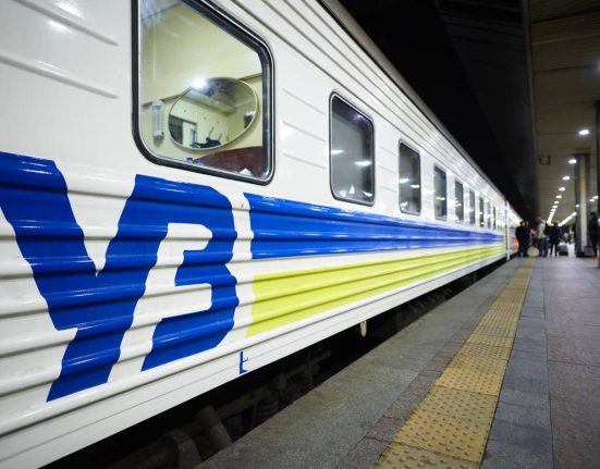 Потяги «Укрзалізниці» рухаються із затримками після атаки РФ 15 червня: які рейси відстають від графіка
